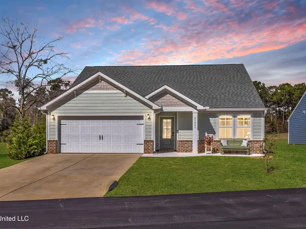 85005 Lani Ct, Diamondhead, MS 39525