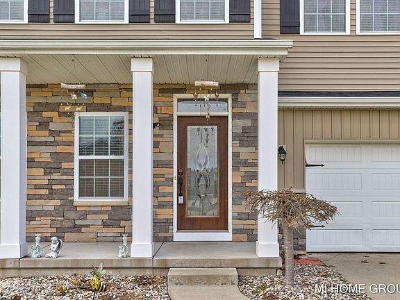 4th image of 9265 Windward Dr