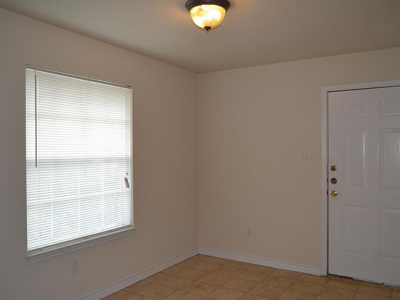 5th image of 3760 Oldenburg Ln #3762