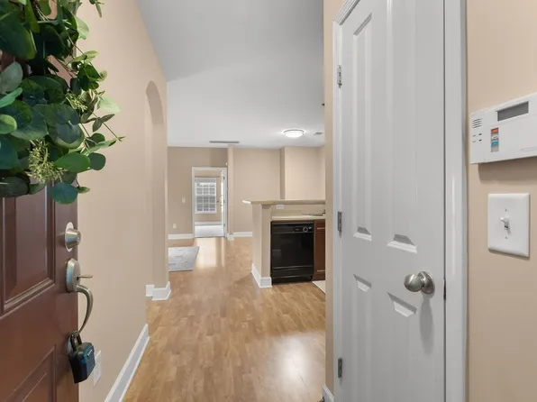 8045 Bienville Dr #5, Nashville, TN 37211