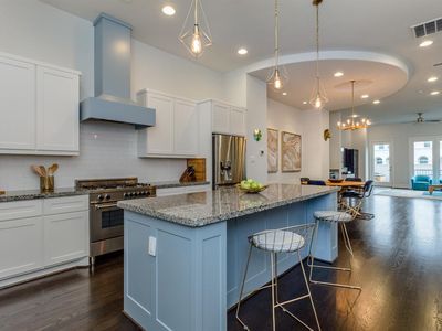 319 Peden St, Houston, TX, 77006