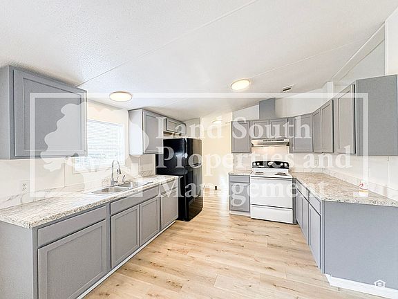 5th image of 4833 Myrtle View Dr N