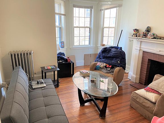 2nd image of 120 Glenville Ave APT 7