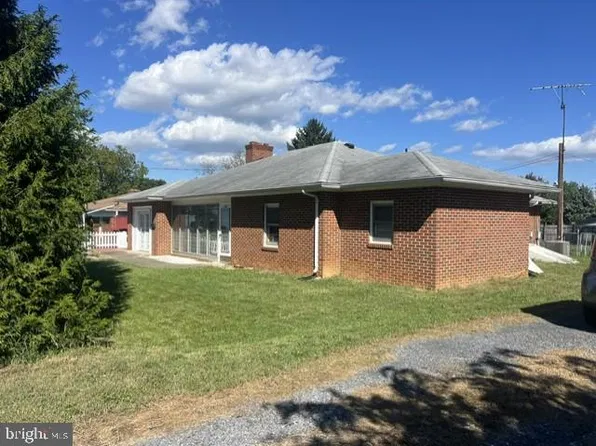 372 Euclid Ave, Charles Town, WV 25414
