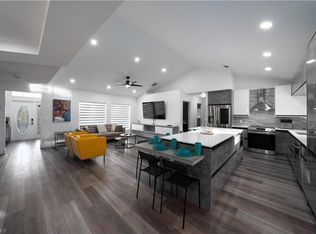 1011 9th St SW, Naples, FL 34117