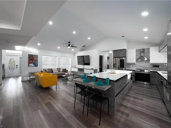 1011 9th ST SW, NAPLES, FL 34117