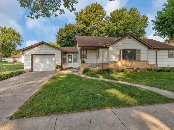 216 5th Ave S, Brownton, MN 55312