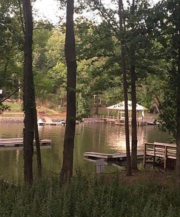 3rd image of 6868 Montgomery Rd
