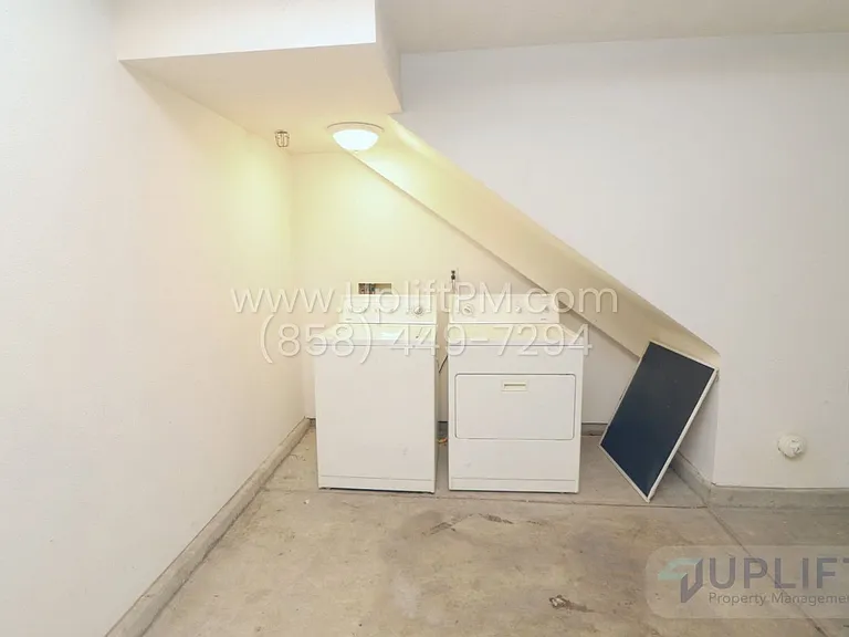 514 62nd St #15 — Photo 17