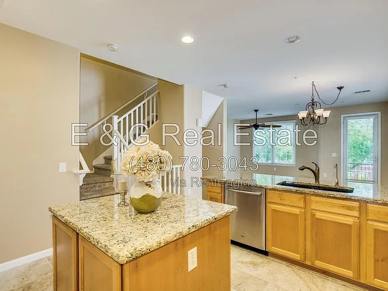 3642 E Horace Dr — Photo 6