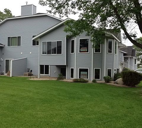 3rd image of 9336 Loch Lomond Ln N