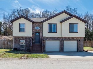 16102 Heavens Gate Ln, Saint Robert, MO 65584