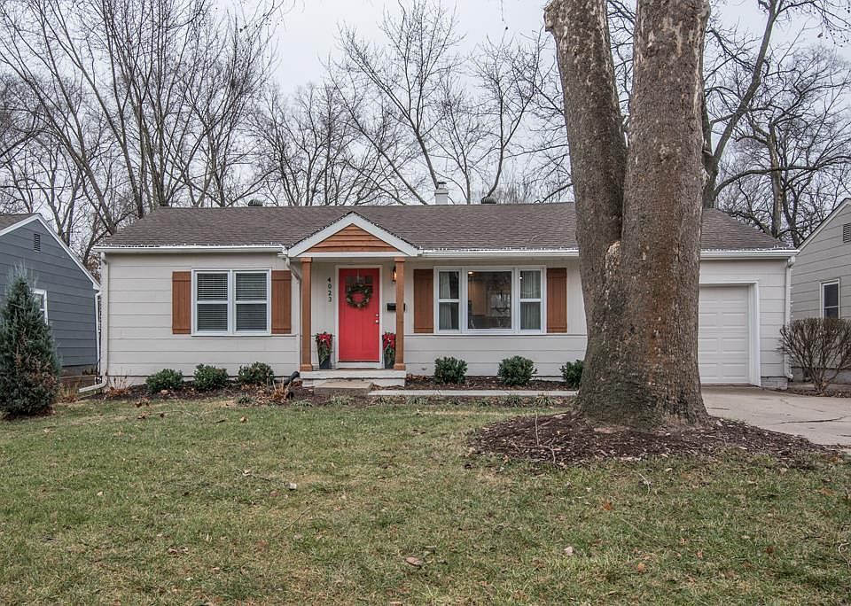 Adorable Home Sweet Home!