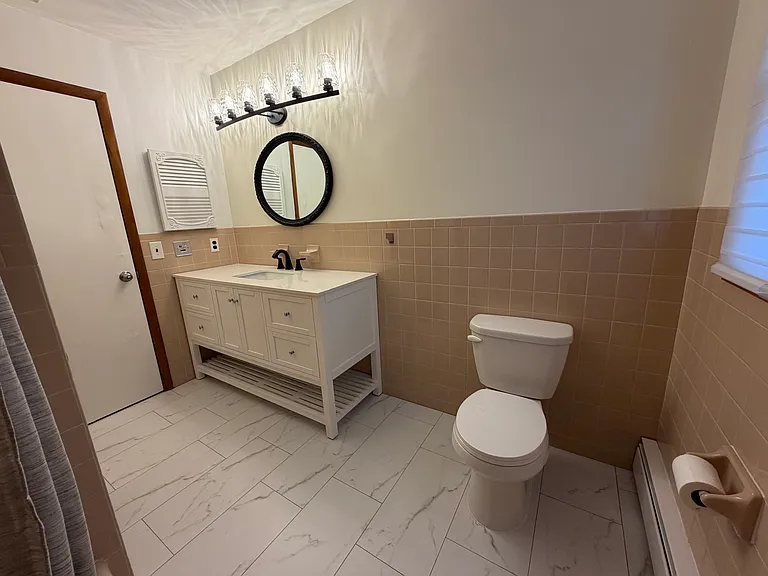 193 Banta Ave — Photo 17