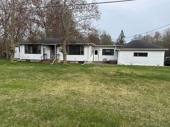2nd image of 1034 Woodlawn Ave