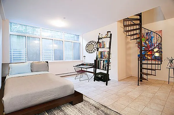 Rented by Compass | media 24