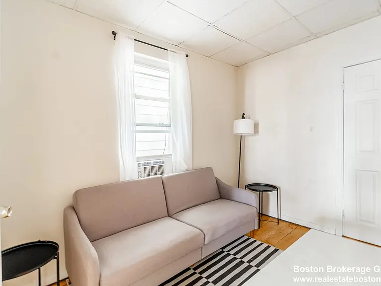 20 Howell St #2-B — Photo 8