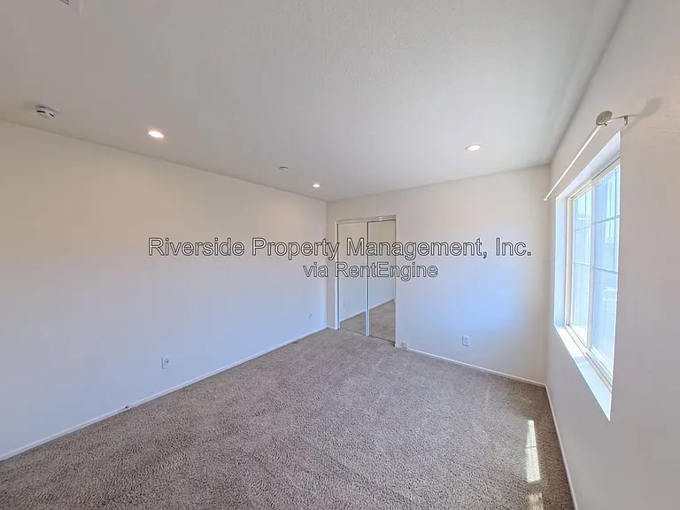 4031 Cey Ct — Photo 33