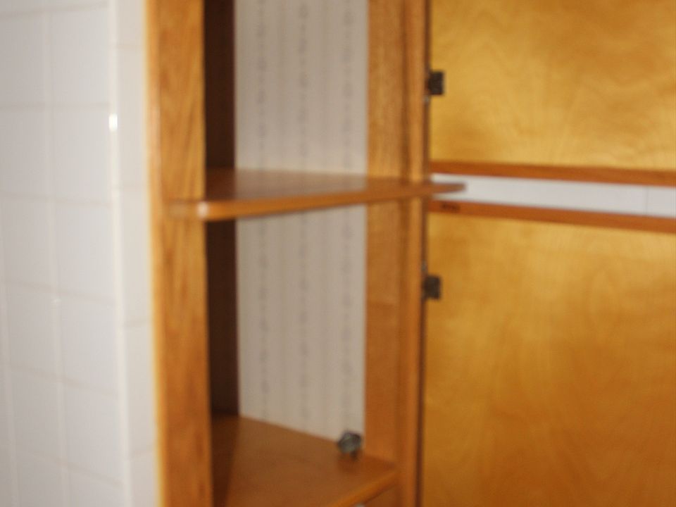 Bath linen closet