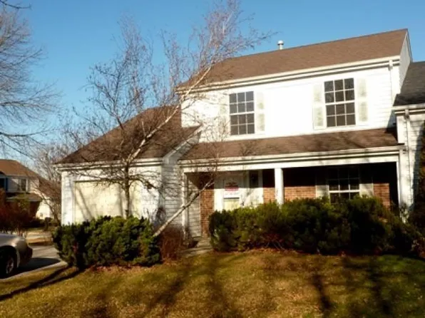 1208 Burnham Ct, Mundelein, IL 60060