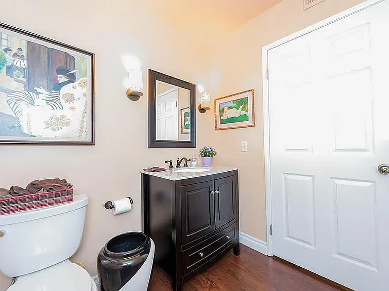 724 Valley Dr — Photo 23