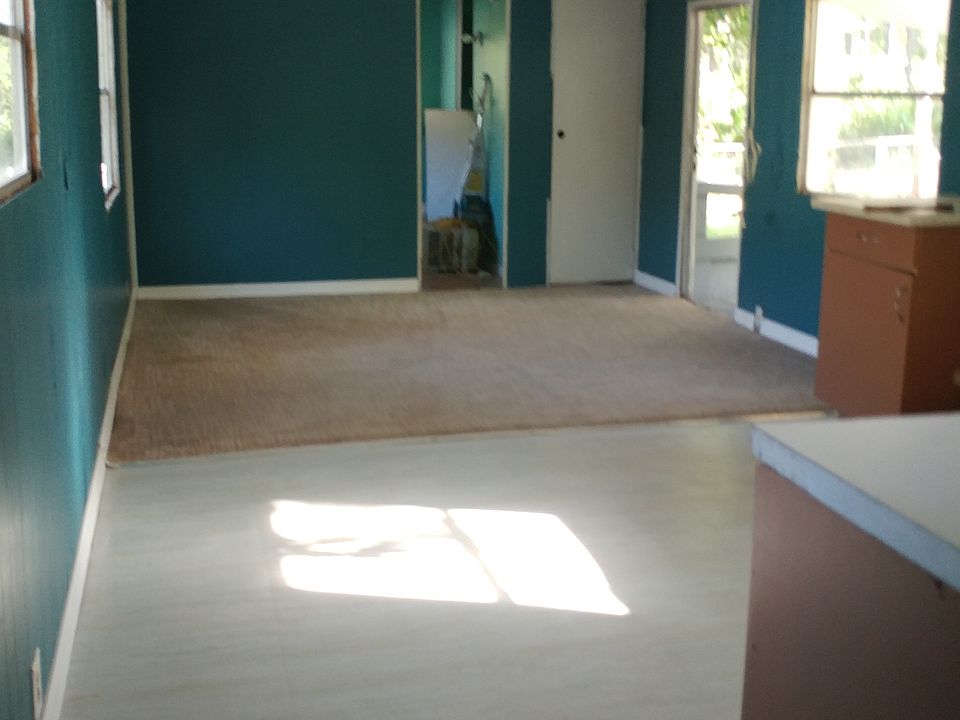 2nd image of 102 Andy Ct