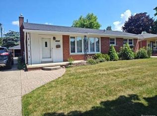 35824 W Chicago St, Livonia, MI 48150