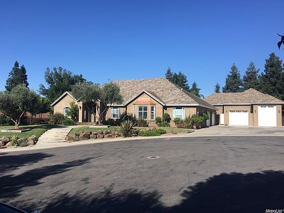 2nd image of 9617 Sommer Pl