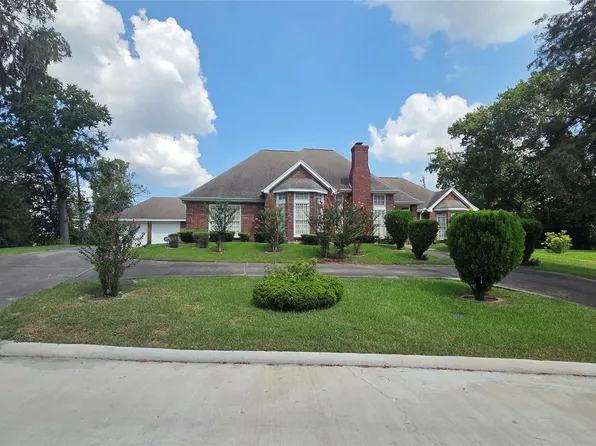8023 Glen Dell Ct, Houston, TX 77061