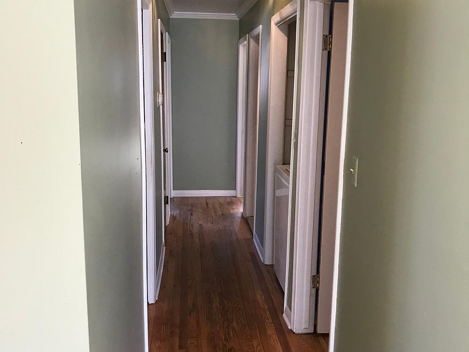 1st image of 938 Edgewood Dr