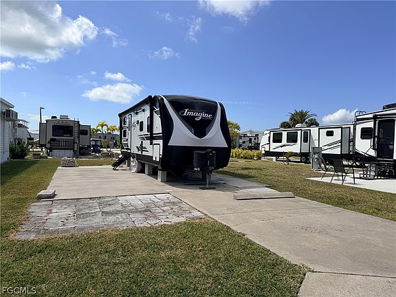 5th image of 19681 Summerlin Rd #316