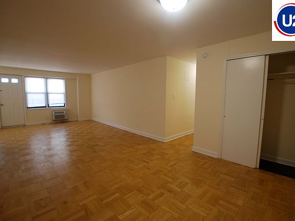 4th image of 9400 Astoria Blvd #10