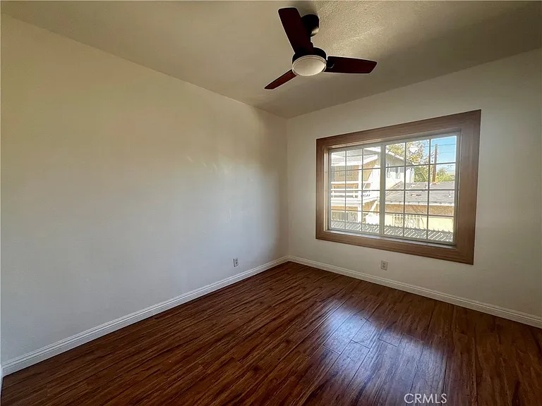 609 Camulos St — Photo 10