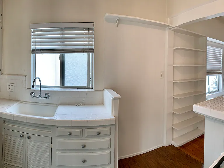 5110 E 1st St #5110 — Photo 9
