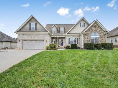 1755 Castle Peak Dr, Rural Hall, NC, 27045