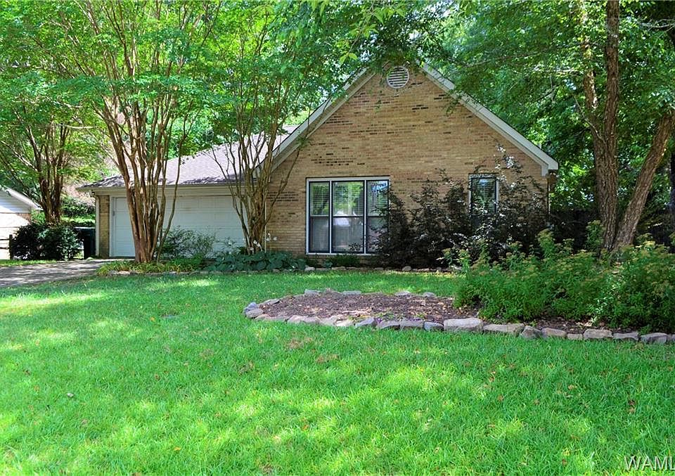 1st image of 525 Sandbrook Ln