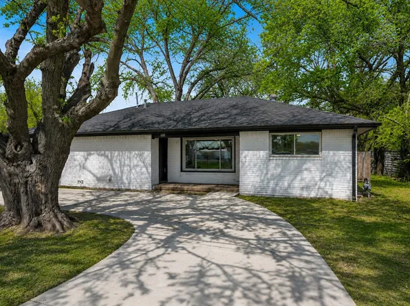 600 N Mill St, Bowie, TX 76230