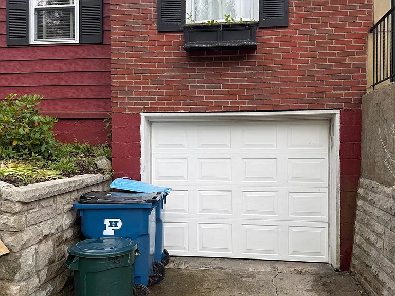 11831 Joan Dr — Photo 3