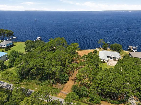 2nd image of 973 Dolphin Rd