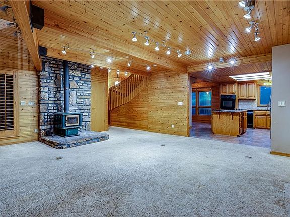 3rd image of 3061 E Valerie Dr