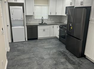 111 E 13th St #B, Azusa, CA 91702