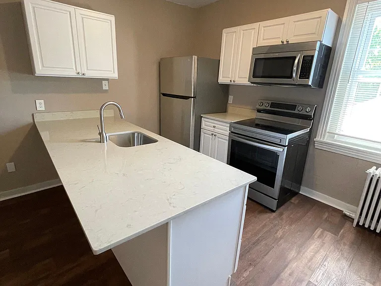 69 N Main St #7 — Photo 1