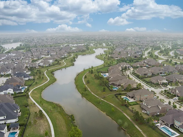 16611 Highland Country Dr — Photo 29