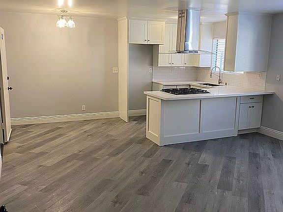 2nd image of 500 N Maryland Ave APT 1