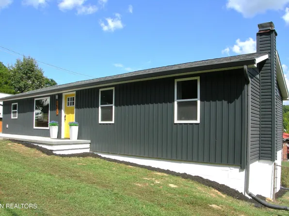 1502 Shadowood Dr, Maryville, TN 37803