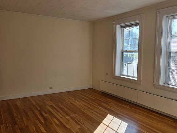 3rd image of 17 Elm St Unit 205