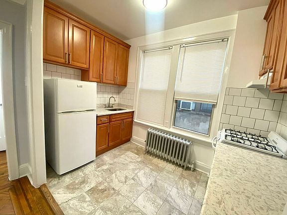 2nd image of 34-29 43rd St #3B