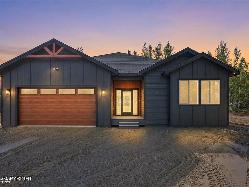 1st image of 6000 E Menke Cir