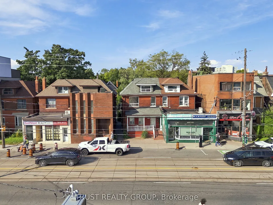 2279 Dundas St W #2