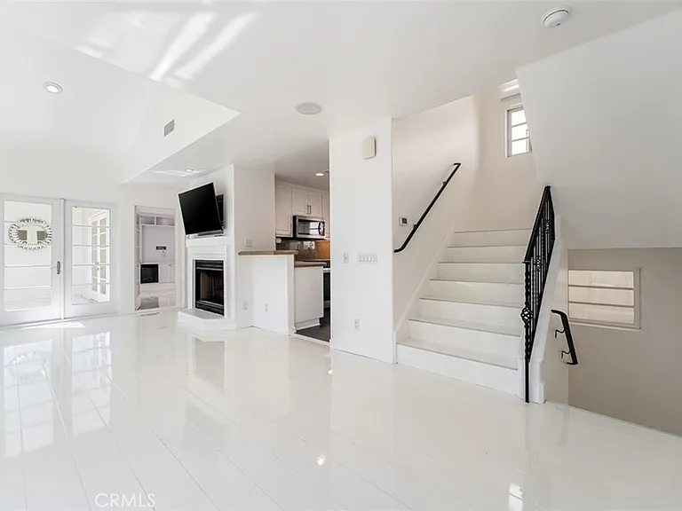2830 2nd Ave — Photo 8